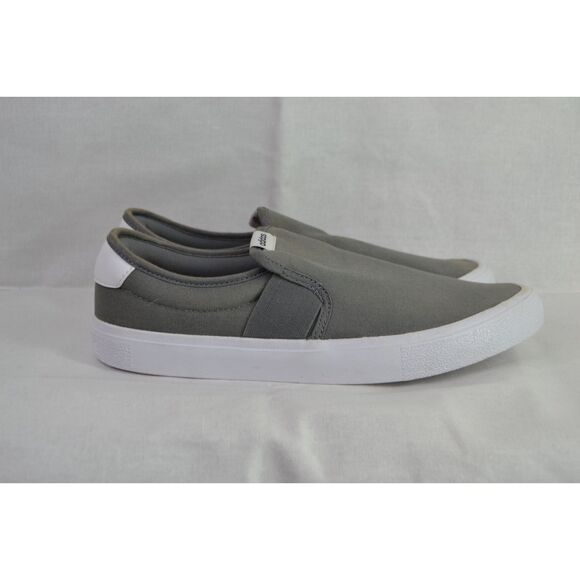 Adidas Men's 9.5 Gray Vulc Raid3r Slip On Skate Sneakers - Picture 1 of 13